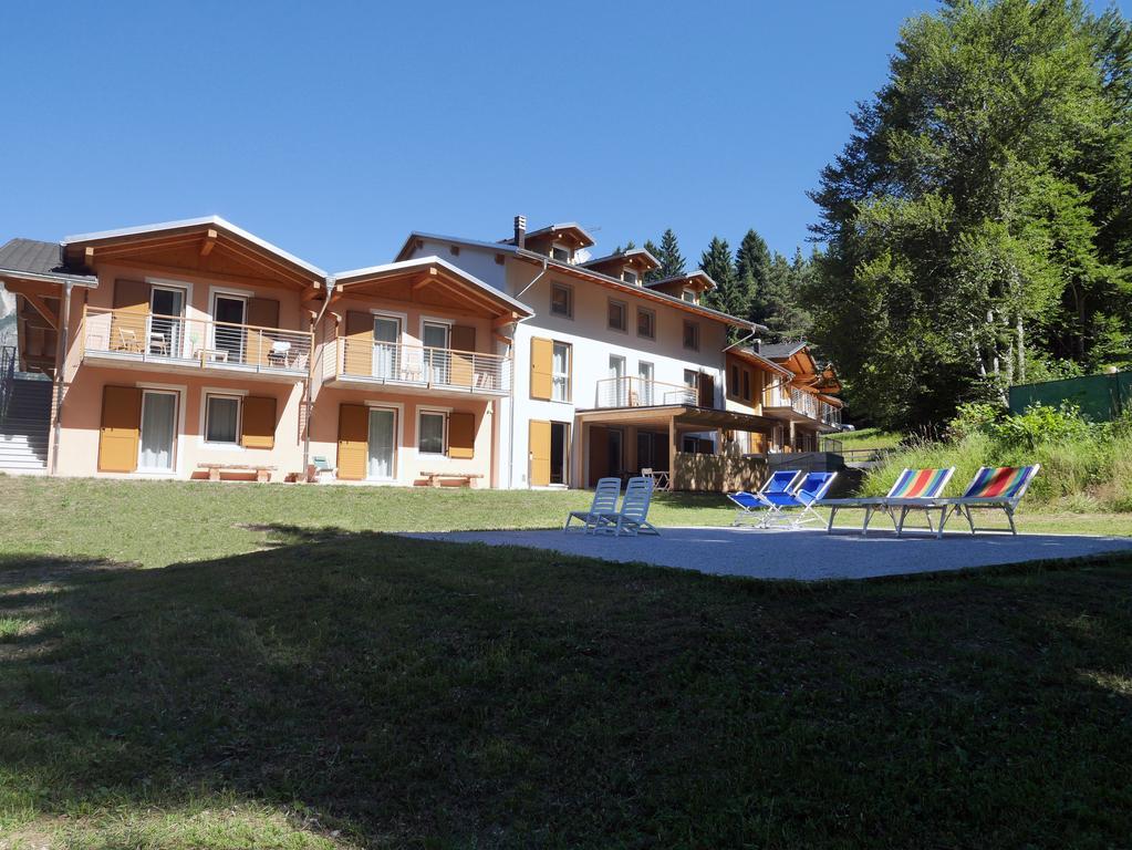 Hotel Elbele Garni Folgaria Eksteriør bilde