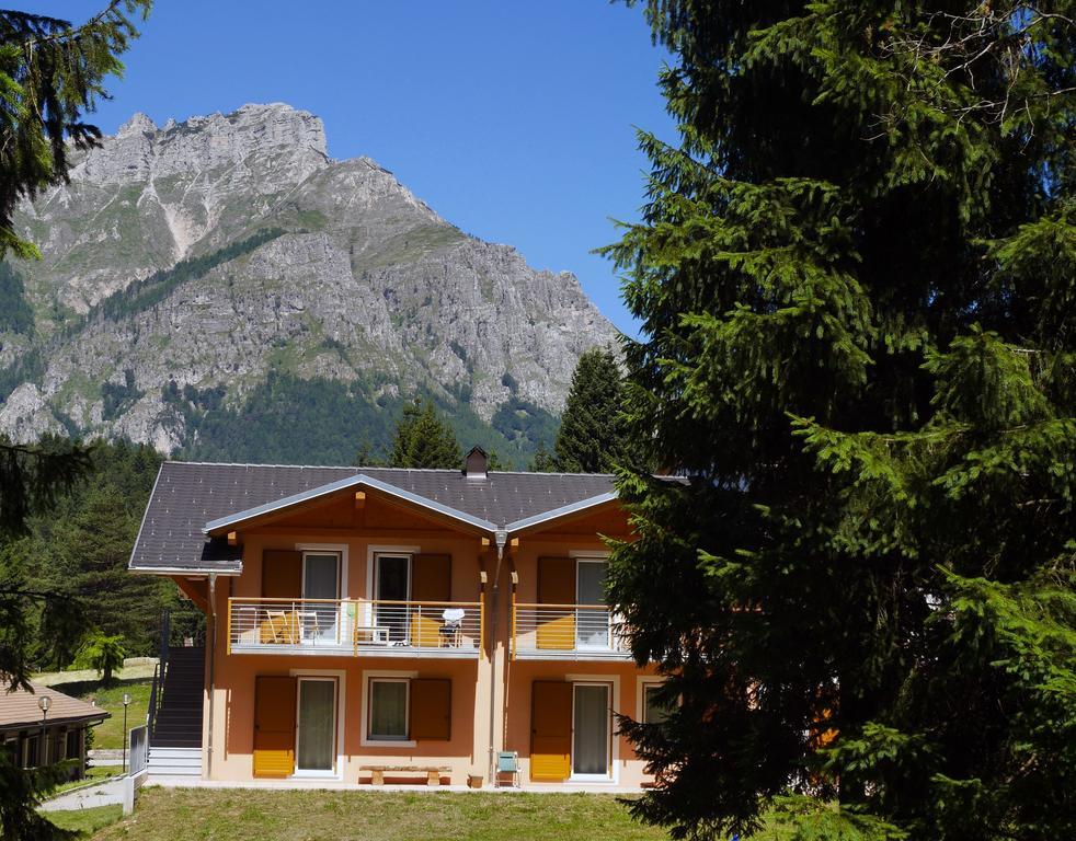 Hotel Elbele Garni Folgaria Eksteriør bilde