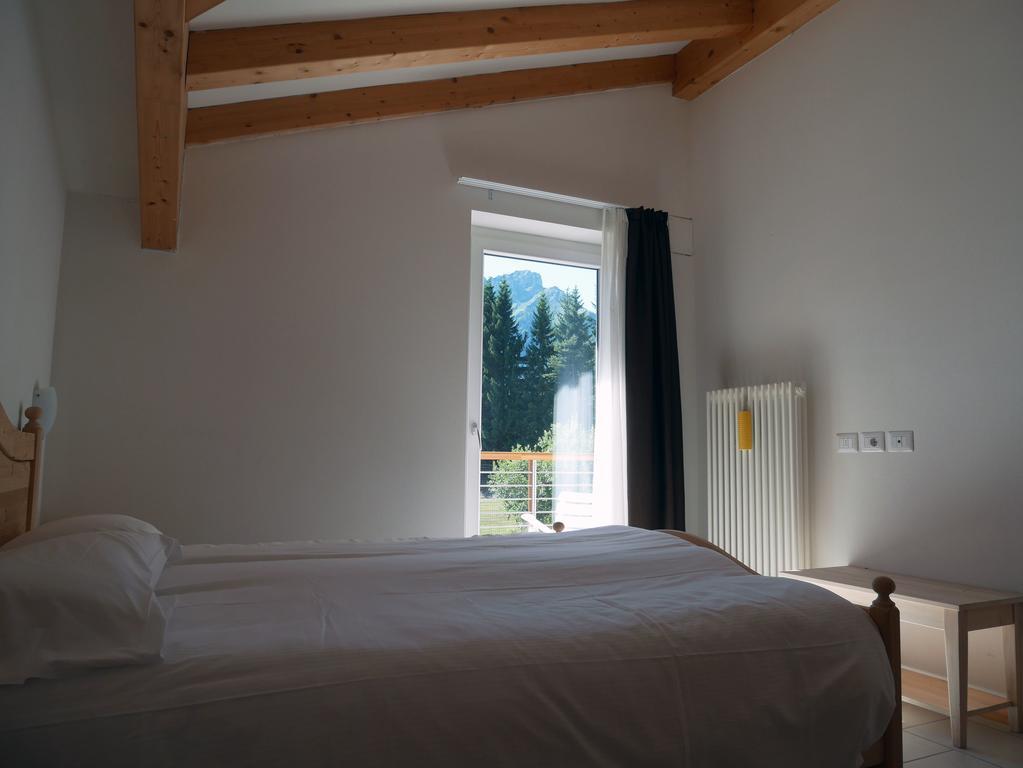 Hotel Elbele Garni Folgaria Eksteriør bilde